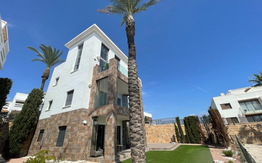 Resale - Apartment -
Orihuela Costa - Las Ramblas