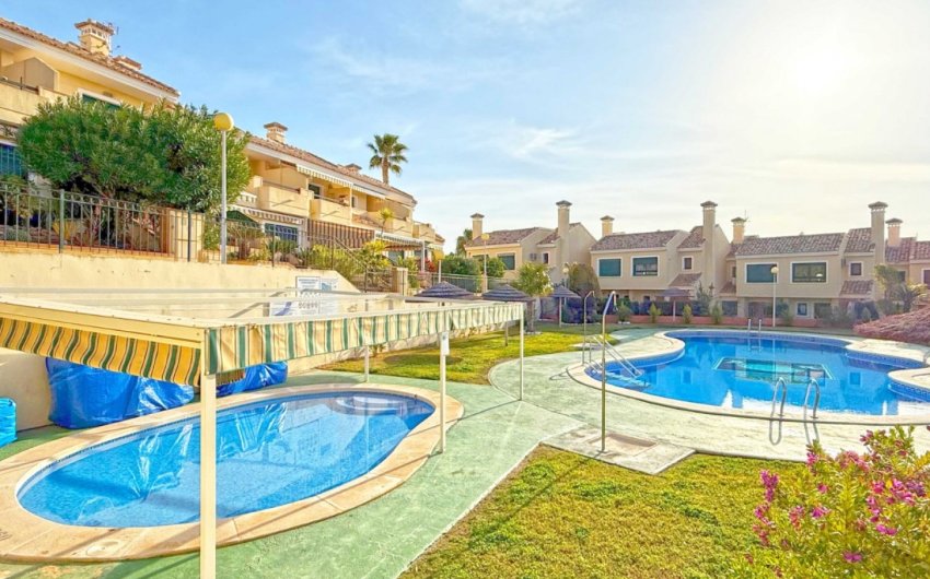 Resale - Apartment -
Orihuela Costa - Lomas de Campoamor