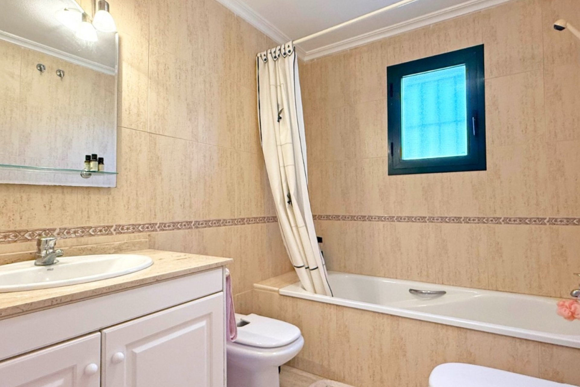 Resale - Apartment -
Orihuela Costa - Lomas de Campoamor