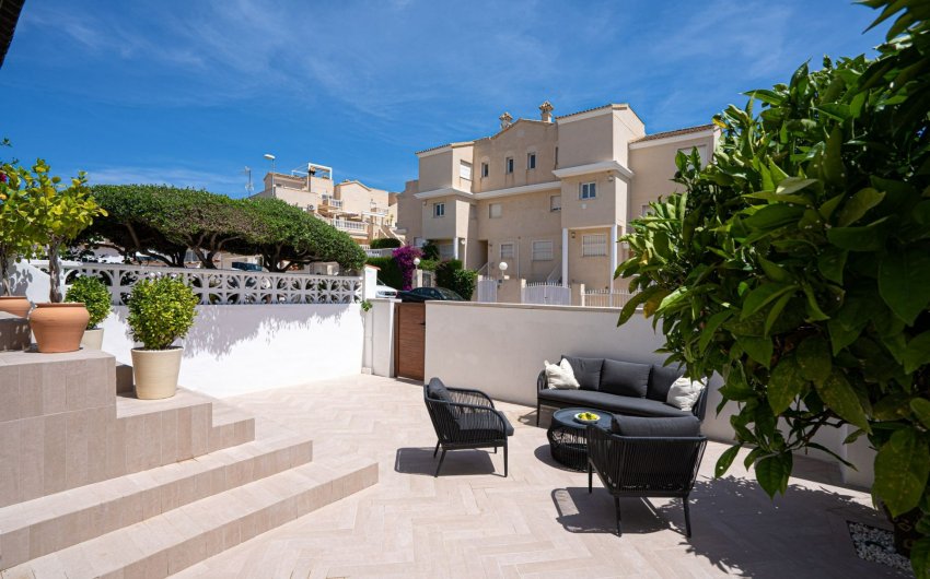 Resale - Apartment -
Orihuela Costa - Los Altos