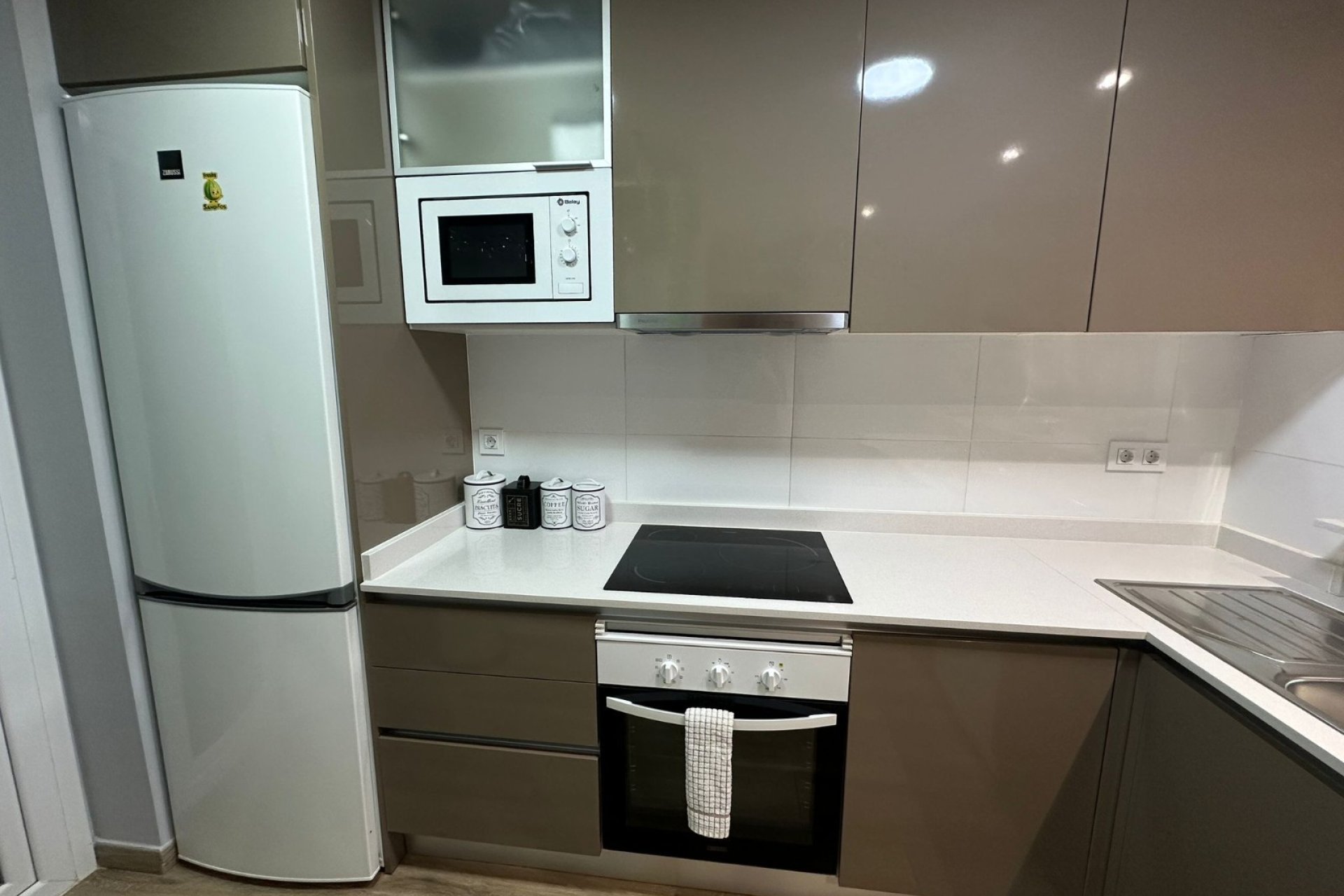 Resale - Apartment -
Orihuela Costa - Los Dolses