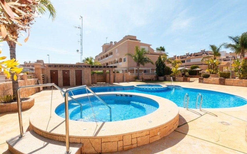 Resale - Apartment -
Orihuela Costa - Los Dolses