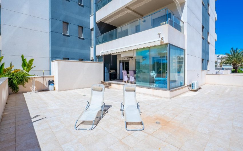 Resale - Apartment -
Orihuela Costa - Los Dolses