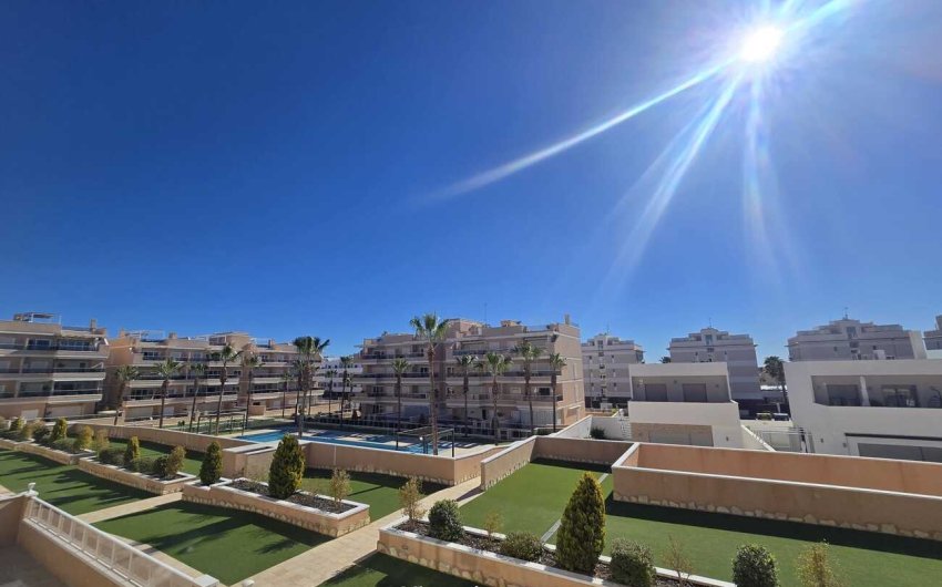 Resale - Apartment -
Orihuela Costa - Los Dolses
