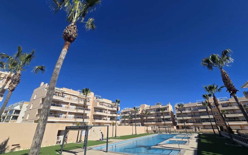 Resale - Apartment -
Orihuela Costa - Los Dolses