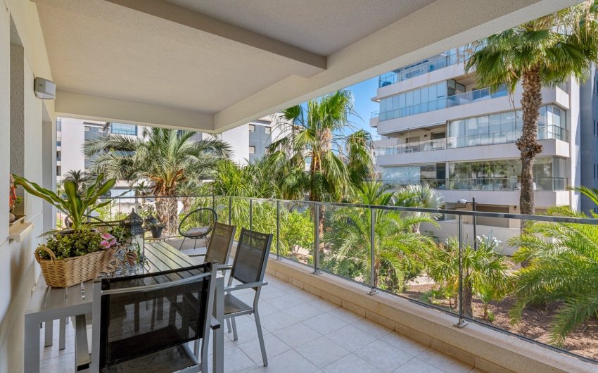 Resale - Apartment -
Orihuela Costa - Los Dolses