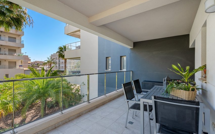 Resale - Apartment -
Orihuela Costa - Los Dolses