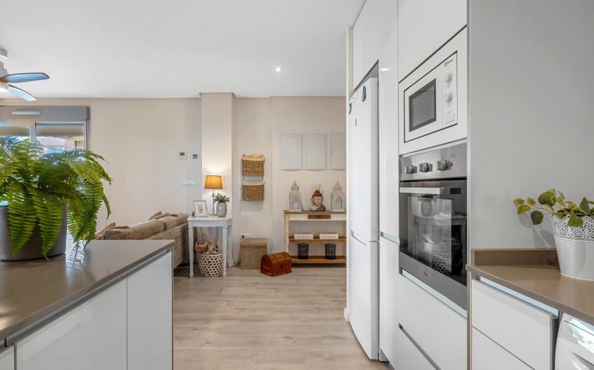 Resale - Apartment -
Orihuela Costa - Los Dolses