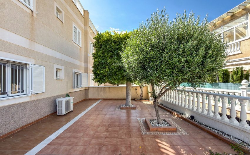 Resale - Apartment -
Orihuela Costa - Playa Flamenca