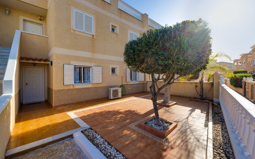 Resale - Apartment -
Orihuela Costa - Playa Flamenca