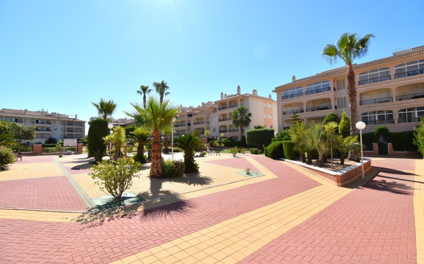 Resale - Apartment -
Orihuela Costa - Playa Flamenca