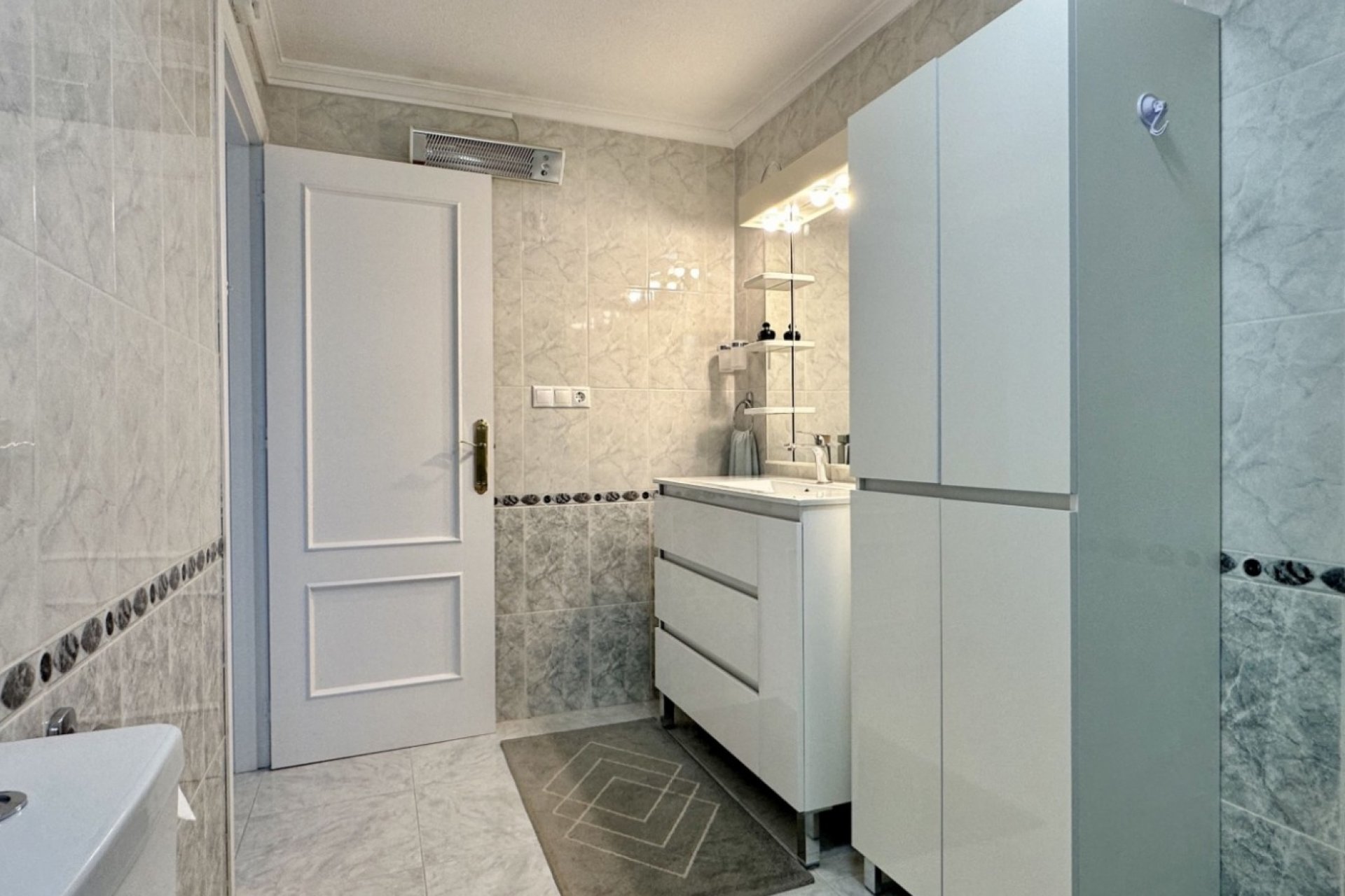 Resale - Apartment -
Orihuela Costa - Playa Flamenca