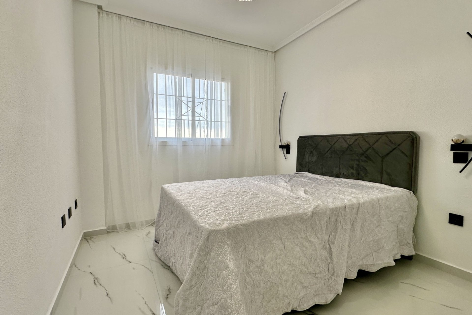 Resale - Apartment -
Orihuela Costa - Playa Flamenca