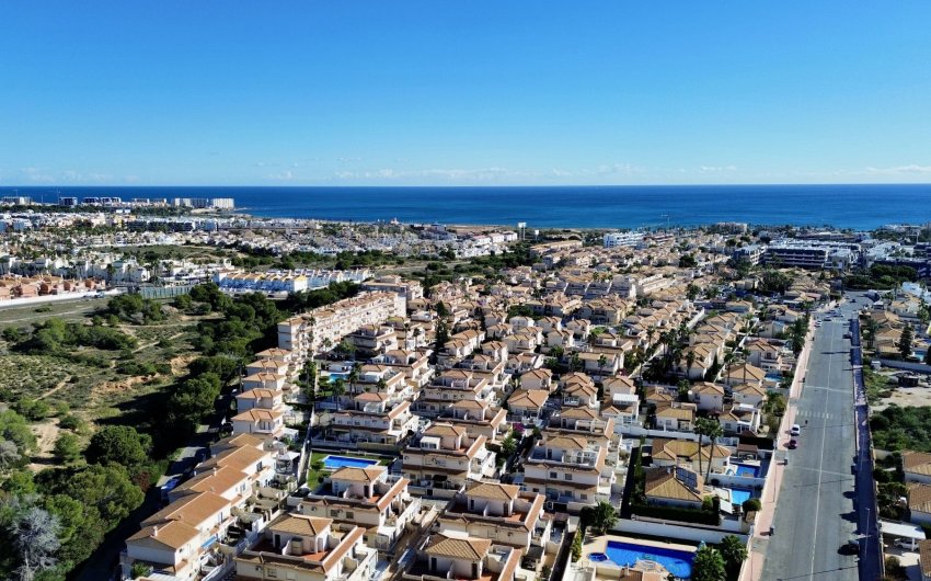 Resale - Apartment -
Orihuela Costa - Playa Flamenca