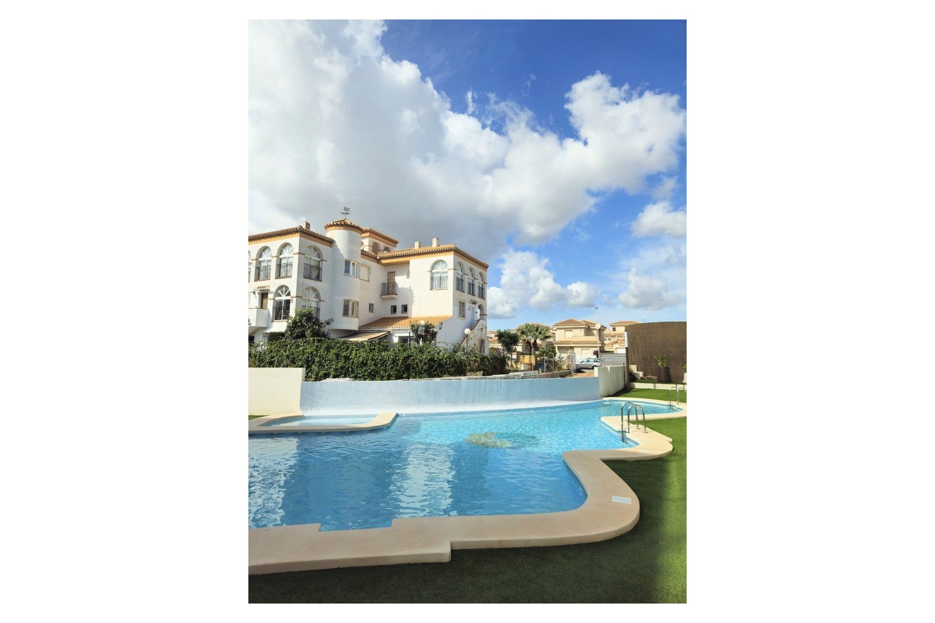 Resale - Apartment -
Orihuela Costa - Playa Flamenca