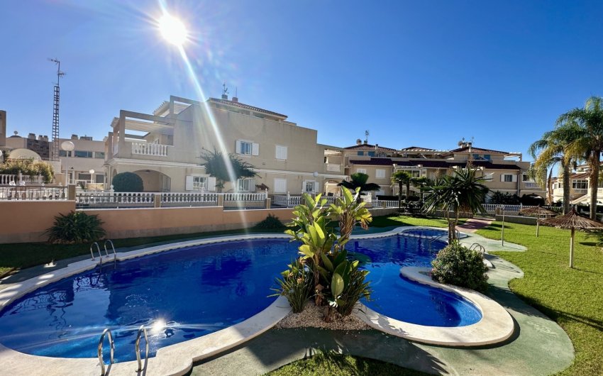 Resale - Apartment -
Orihuela Costa - Playa Flamenca