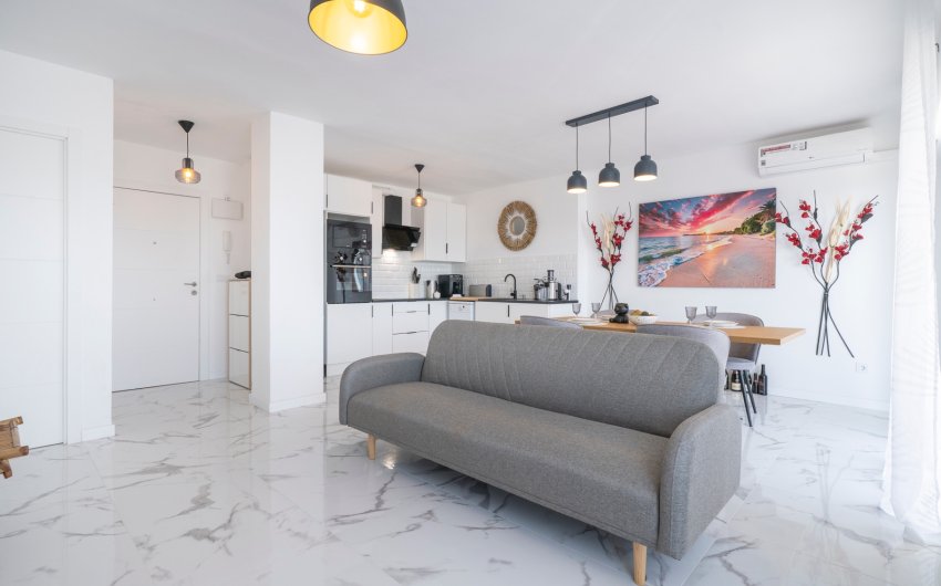 Resale - Apartment -
Orihuela Costa - Punta Prima