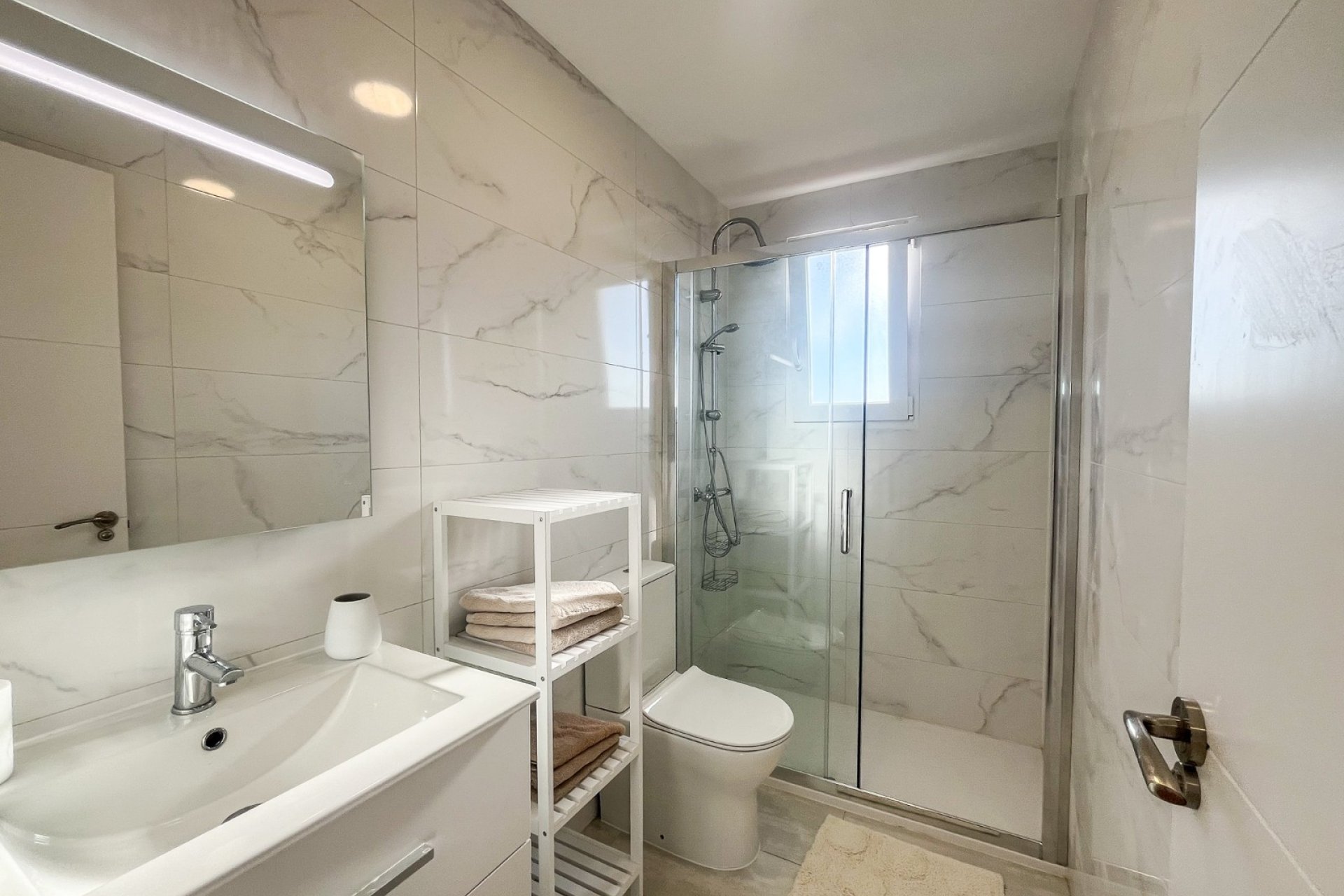 Resale - Apartment -
Orihuela Costa - Punta Prima