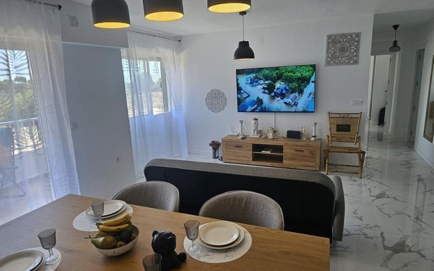 Resale - Apartment -
Orihuela Costa - Punta Prima