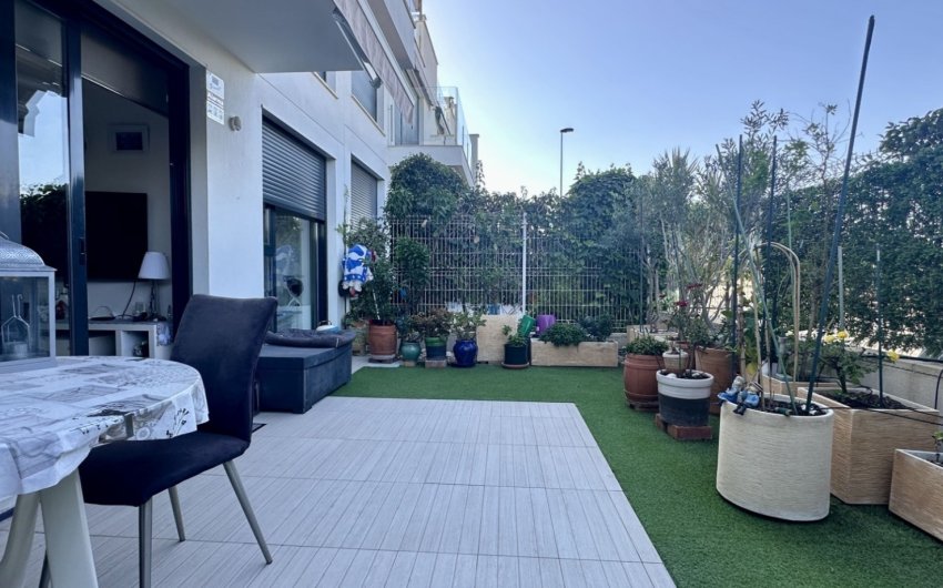 Resale - Apartment -
Orihuela Costa - Punta Prima