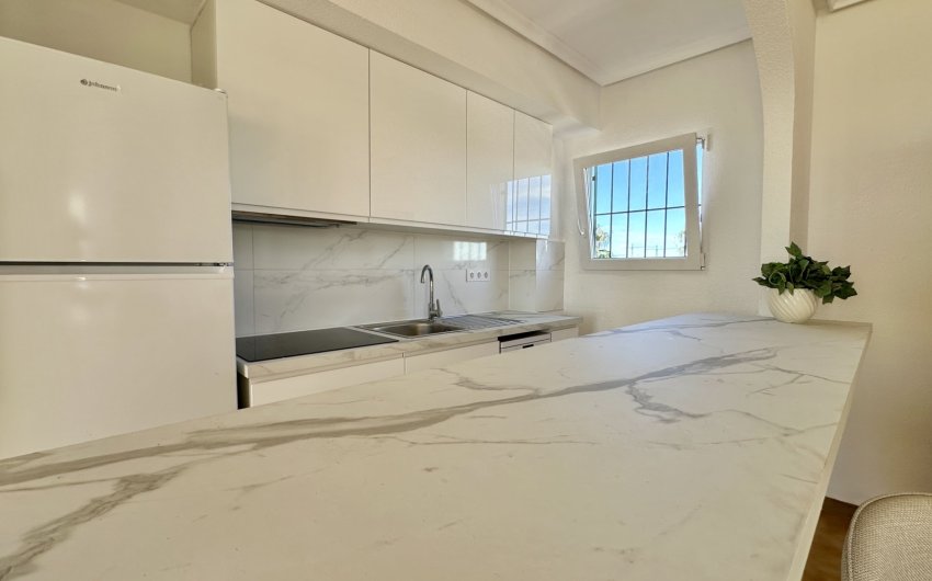 Resale - Apartment -
Orihuela Costa - Punta Prima