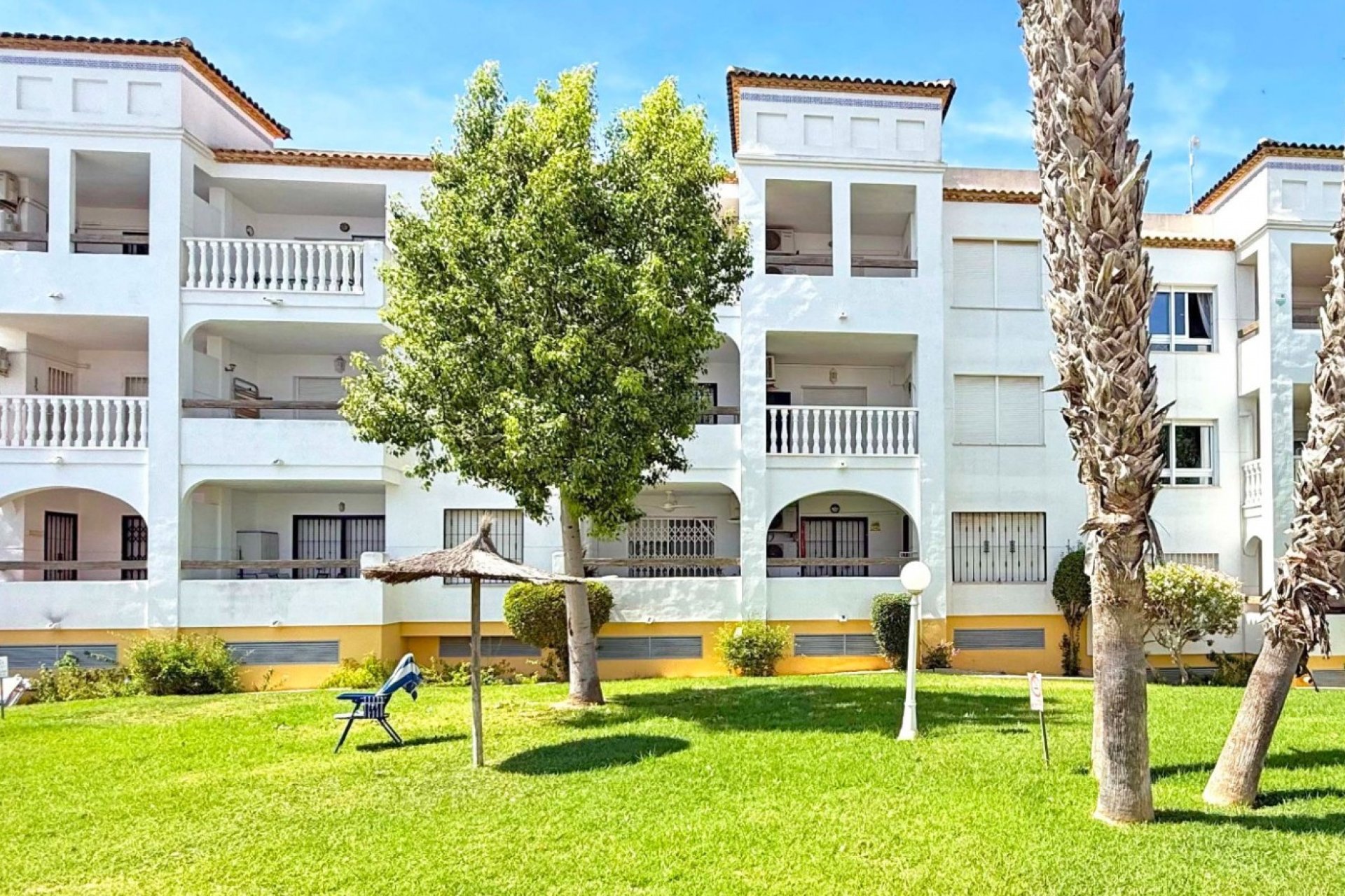 Resale - Apartment -
Orihuela Costa - Villamartín