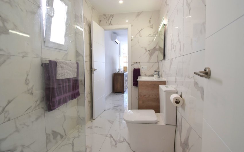 Resale - Apartment -
Orihuela Costa - Villamartin