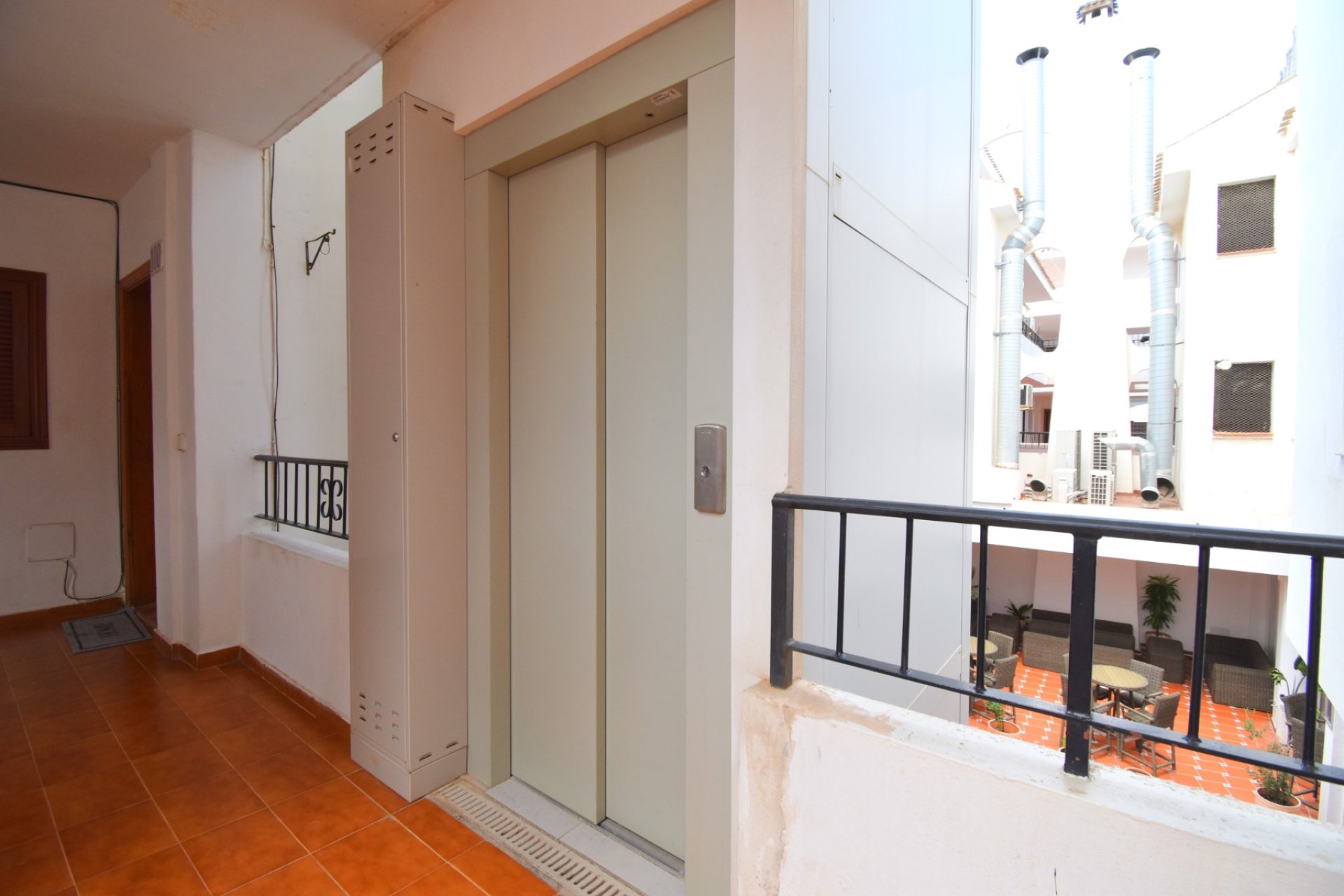Resale - Apartment -
Orihuela Costa - Villamartin