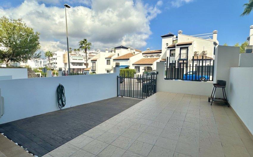 Resale - Apartment -
Orihuela Costa - Villamartín