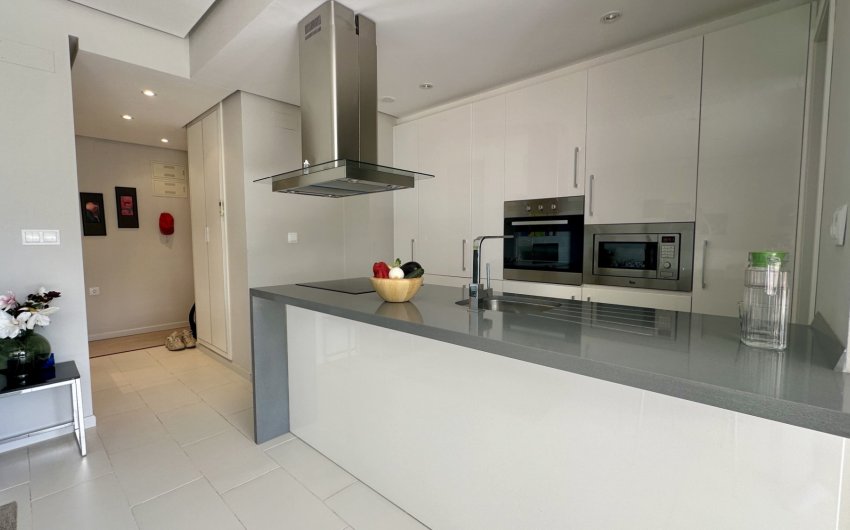 Resale - Apartment -
Orihuela Costa - Villamartín