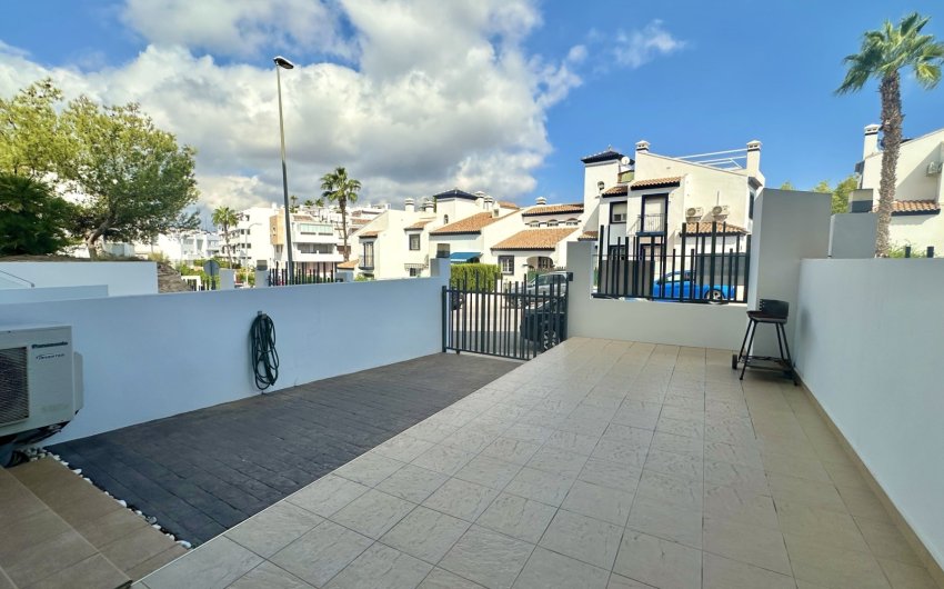 Resale - Apartment -
Orihuela Costa - Villamartín