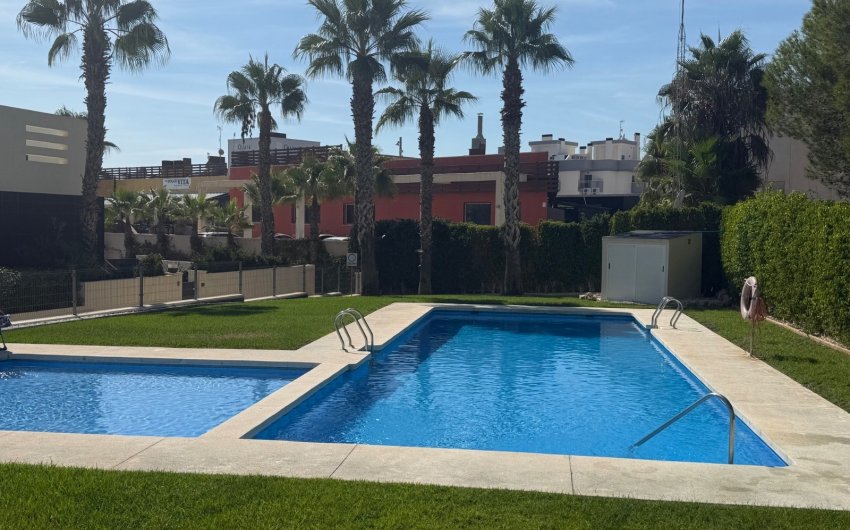 Resale - Apartment -
Orihuela Costa - Villamartín