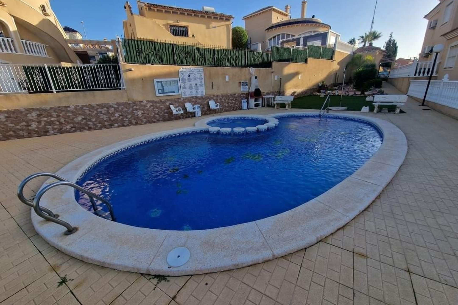 Resale - Apartment -
Orihuela Costa - Villamartín