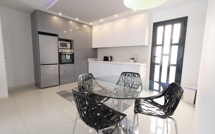 Resale - Apartment -
Pilar de la Horadada - Costa Blanca
