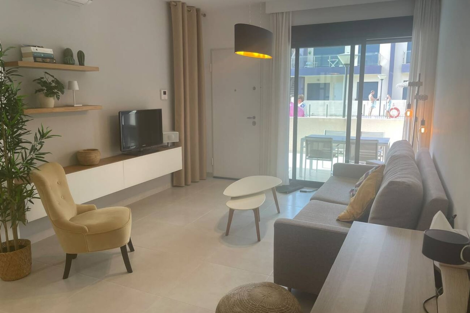 Resale - Apartment -
Pilar de la Horadada - Torre De La Horadada