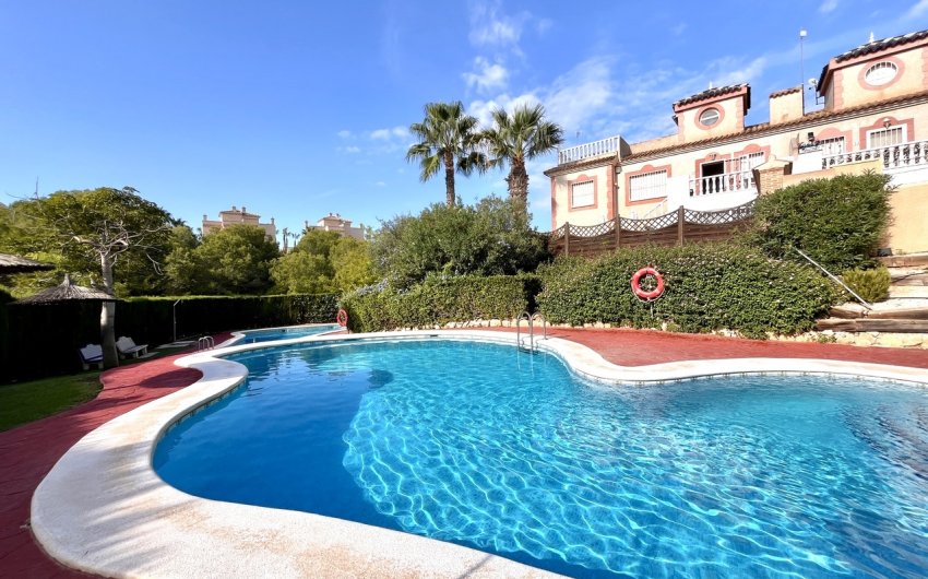 Resale - Apartment -
Playa Flamenca - Costa Blanca