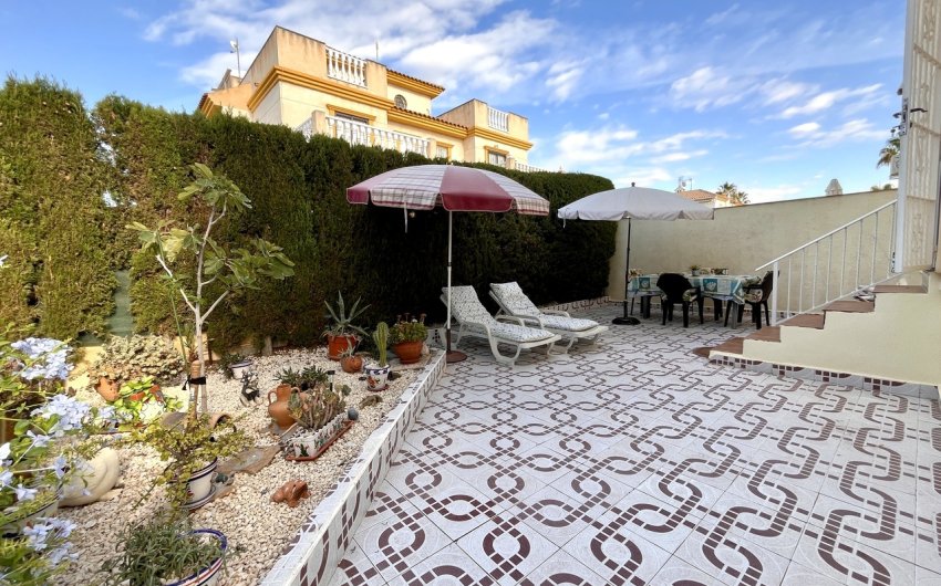 Resale - Apartment -
Playa Flamenca - Costa Blanca