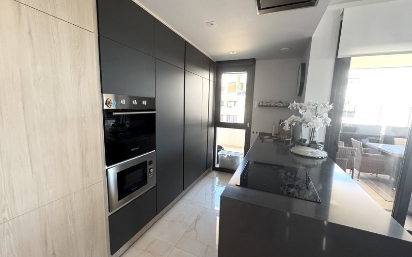 Resale - Apartment -
Playa Flamenca - Costa Blanca