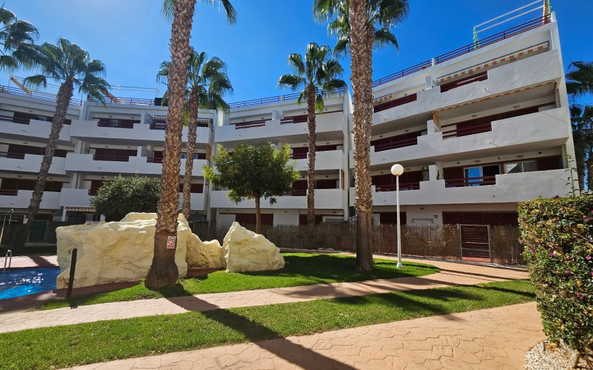 Resale - Apartment -
Playa Flamenca - El Rincon