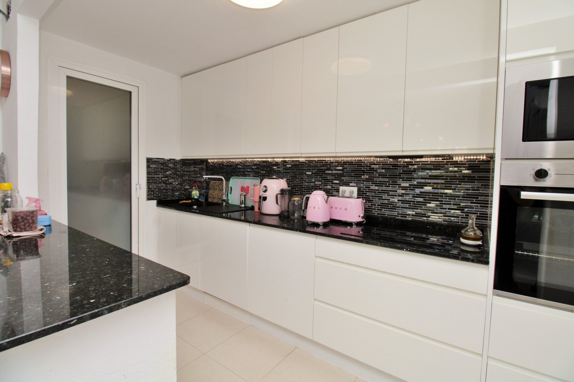 Resale - Apartment -
Playa Flamenca