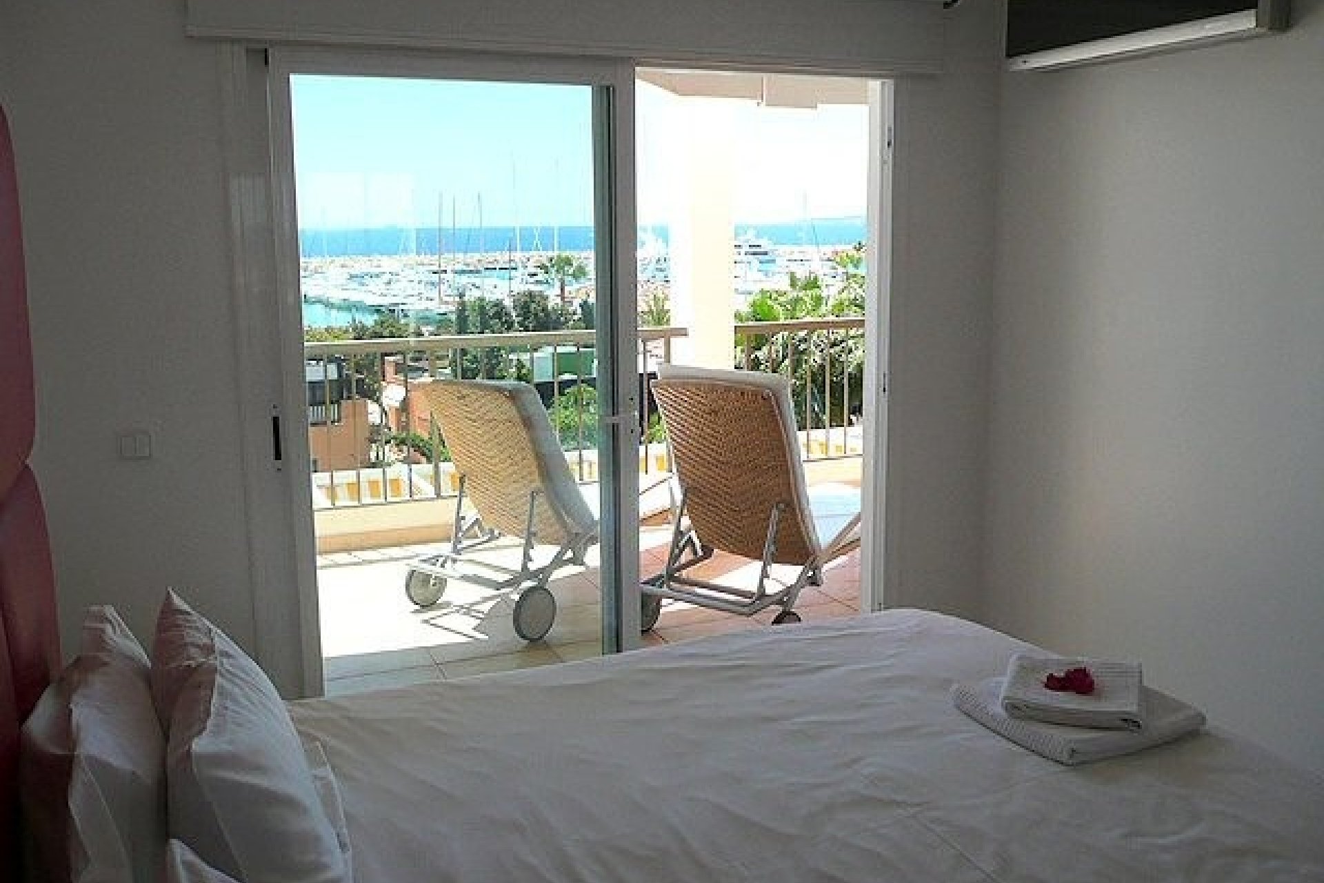Resale - Apartment -
PORTALS NOUS - Calvià