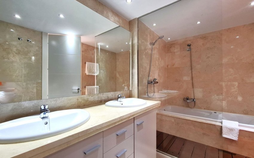 Resale - Apartment -
Punta Chullera - Costa del Sol