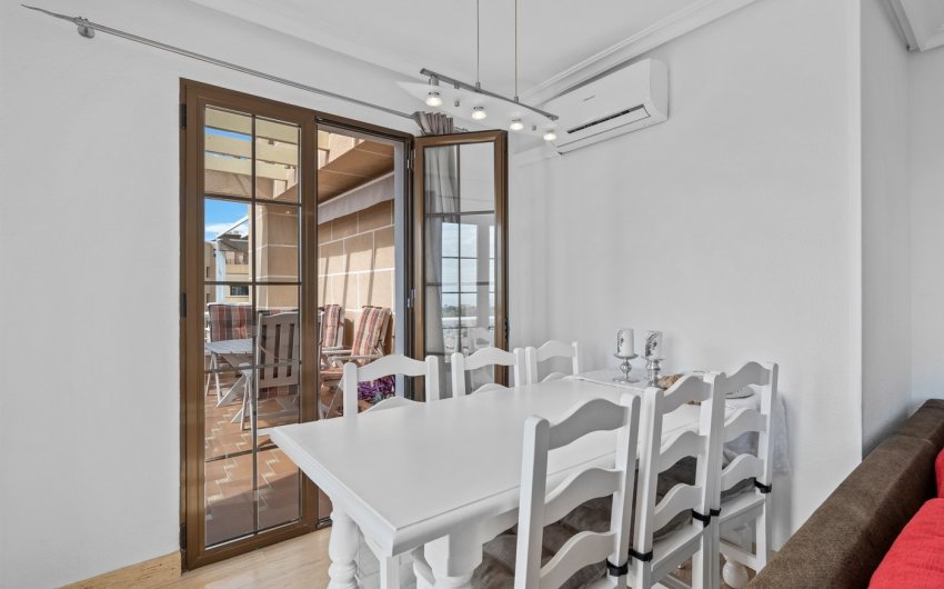 Resale - Apartment -
Punta Prima - Costa Blanca