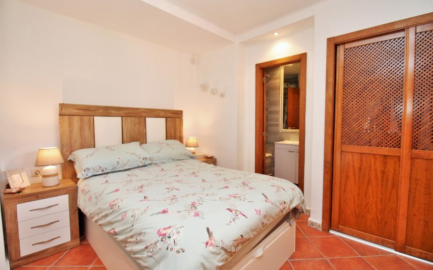 Resale - Apartment -
Punta Prima