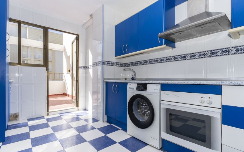 Resale - Apartment -
San Luis de Sabinillas - Costa del Sol