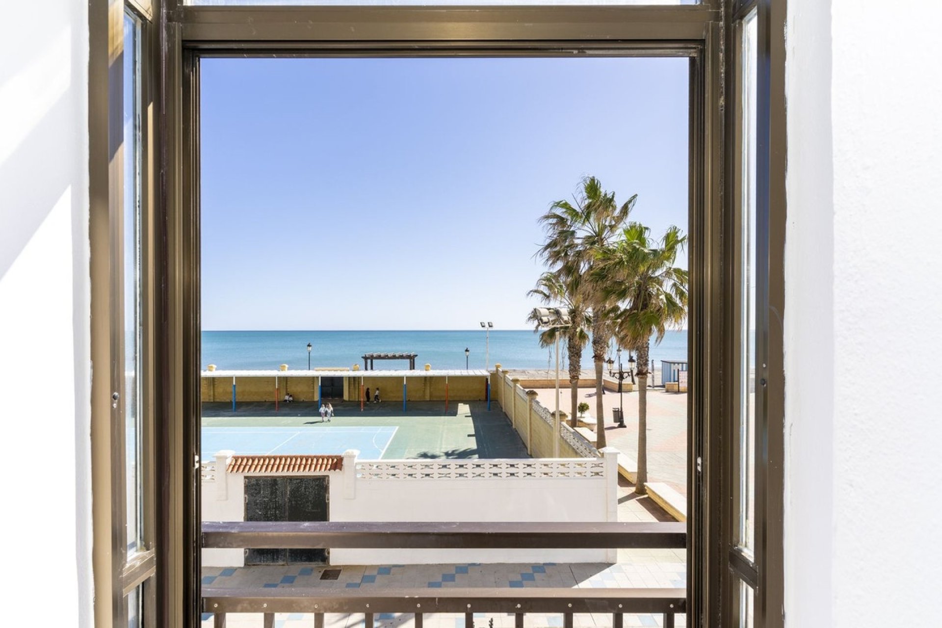Resale - Apartment -
San Luis de Sabinillas - Costa del Sol