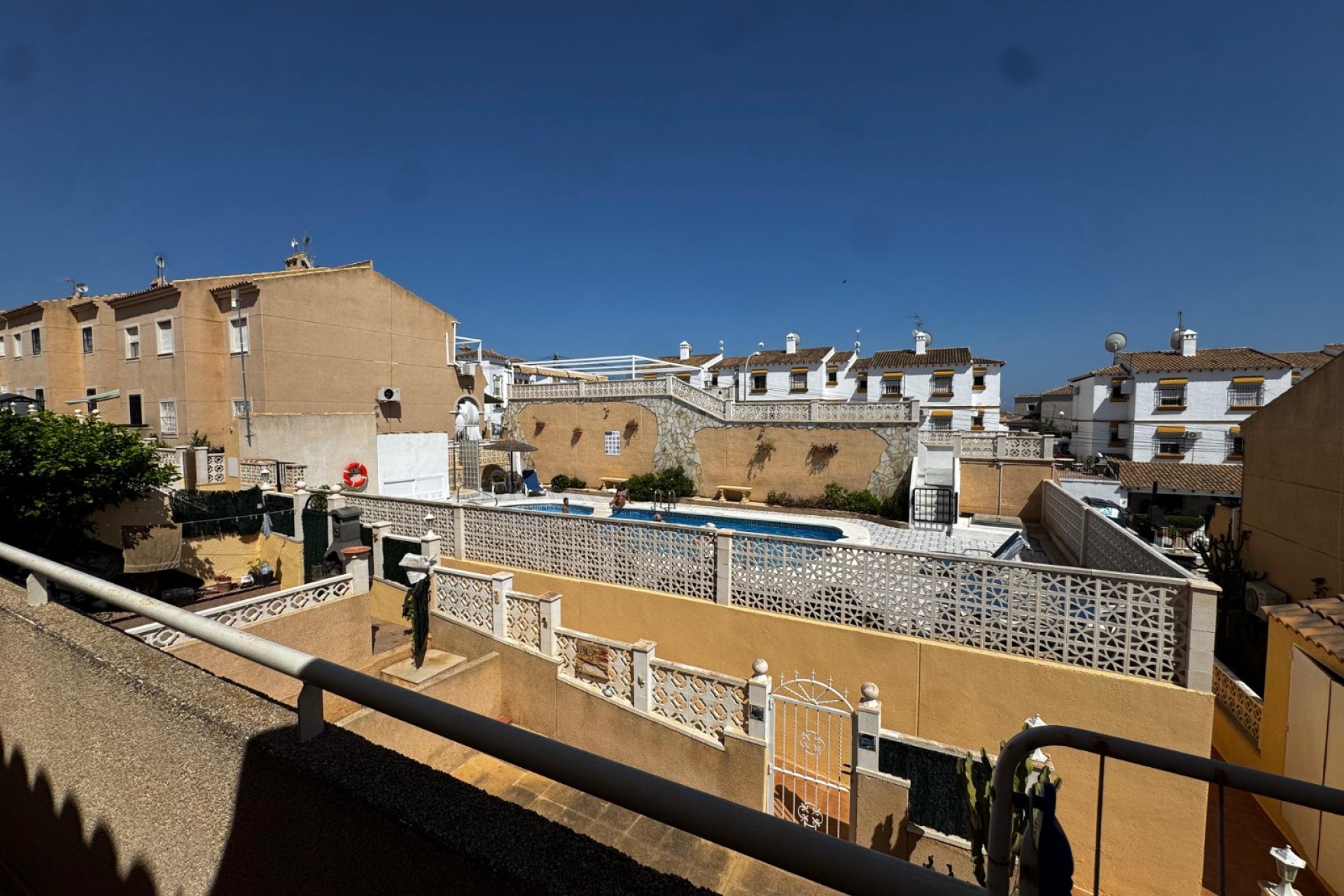 Resale - Apartment -
San Miguel de Salinas - Blue Lagoon