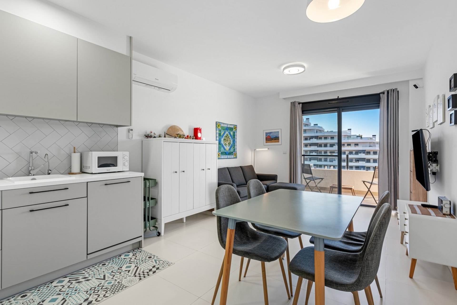 Resale - Apartment -
San Miguel de Salinas - Inland