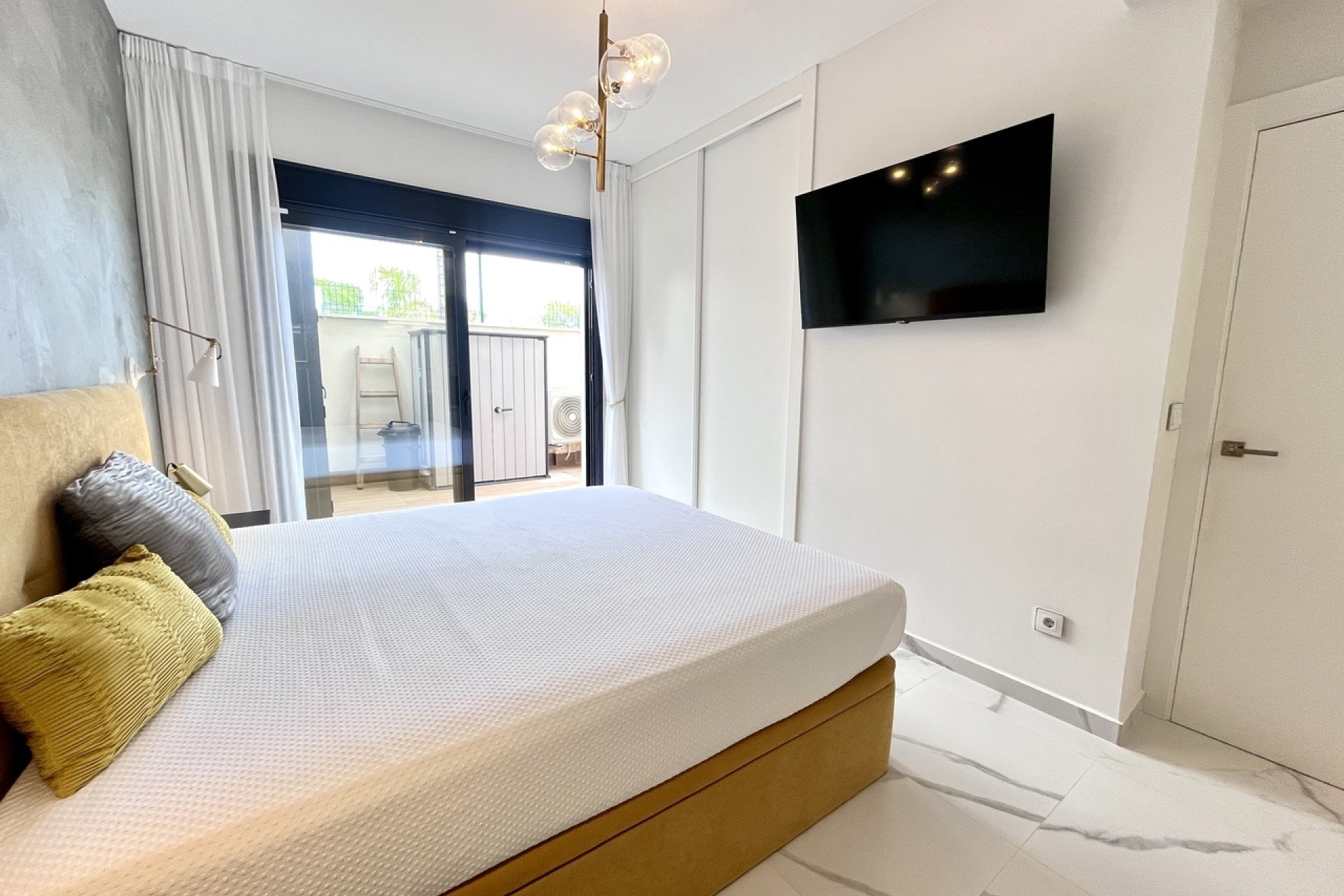 Resale - Apartment -
San Miguel de Salinas - Inland