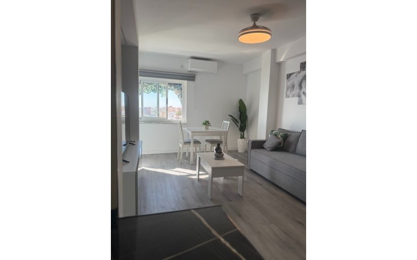 Resale - Apartment -
Santa Pola